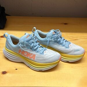 HOKA BONDI 8
